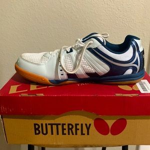 Lezoline Tennis Shoes. Navy/Light Blue. Good condition.